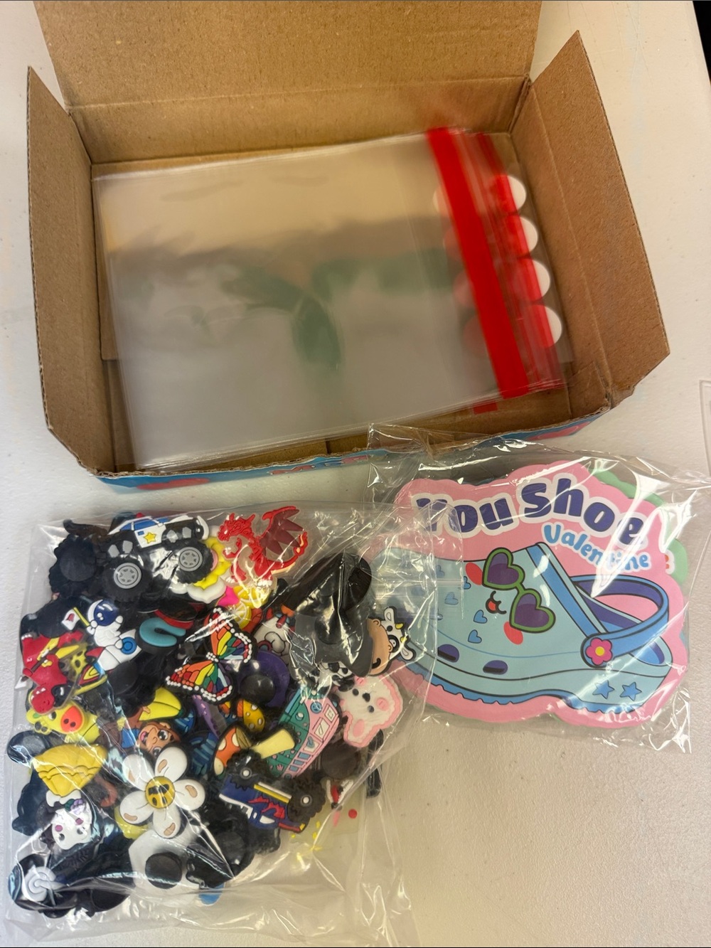 Assorted Shoe Charms with Valentine Card Pack - Multi Color box 2